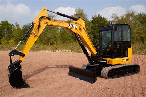 6 Ton (ish) excavator choices 